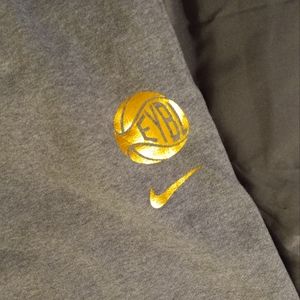 Nike EYBL team  fleece.  Excellent condition. No snags or discoloration.